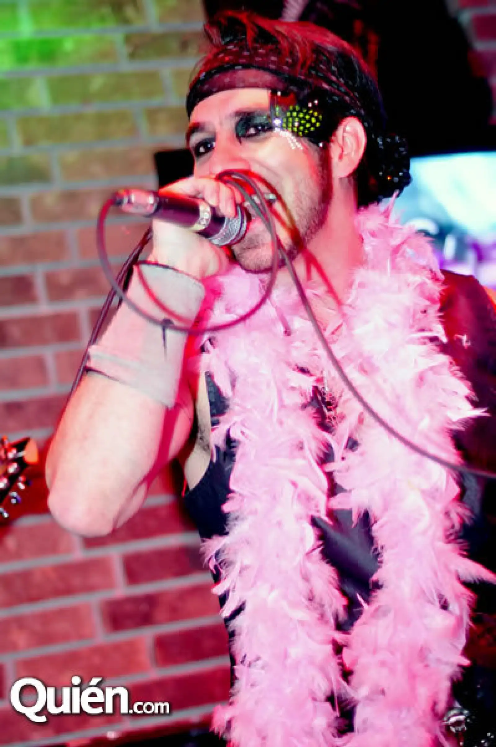Alberto Sada presenta Tributo a Moderatto