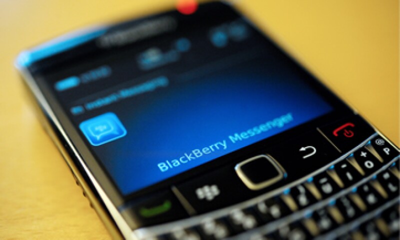 Telcel insistió que no tuvo relación con las fallas presentadas en las BlackBerry. (Foto: AP)
