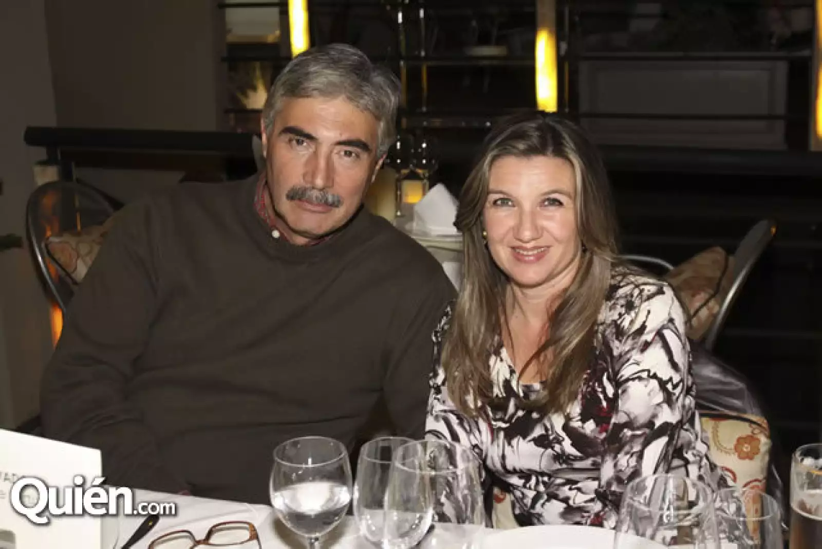 Jon Miller y Claudia Serrano