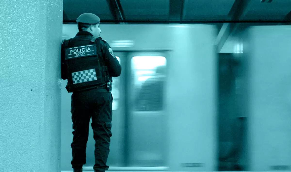 policía