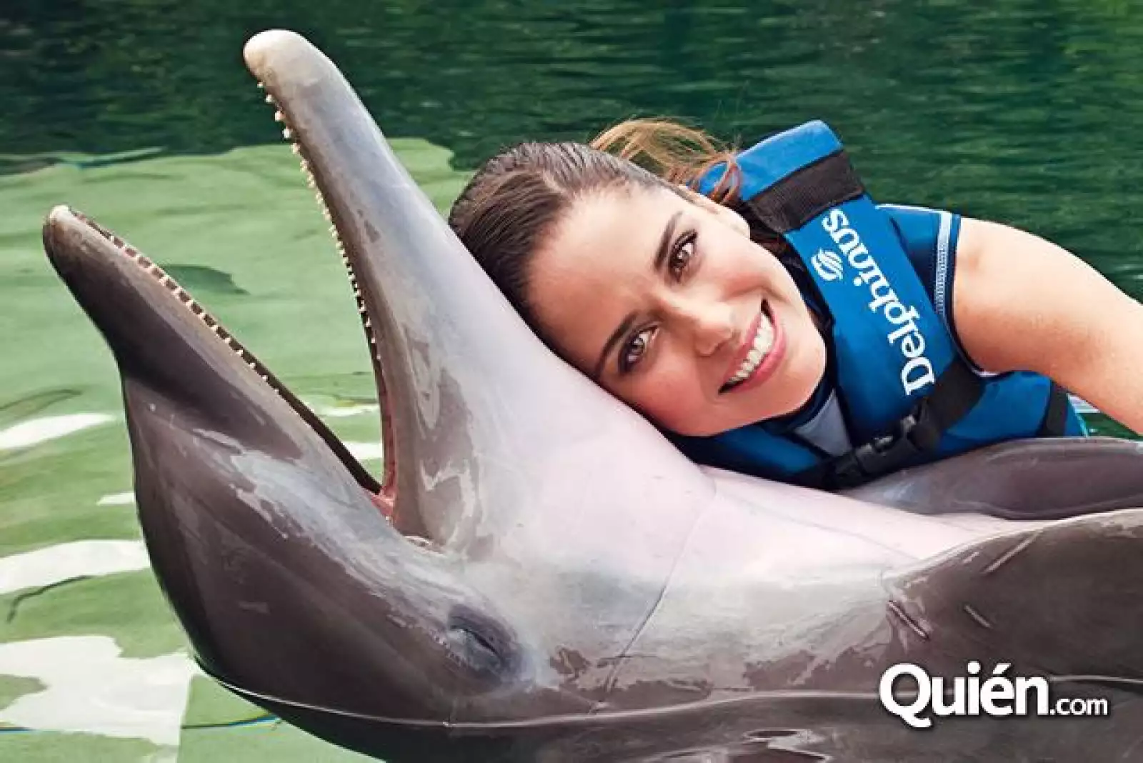 Ana Claudia Talancón rostro Delphinus