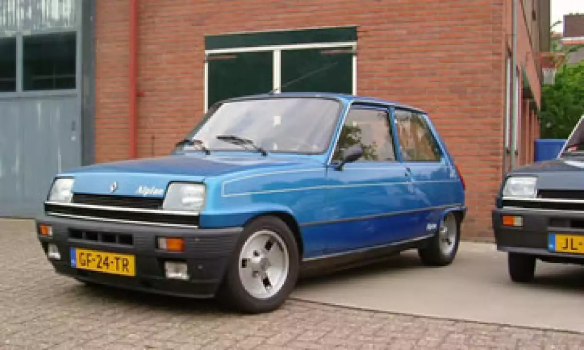 renault r5 zapatito