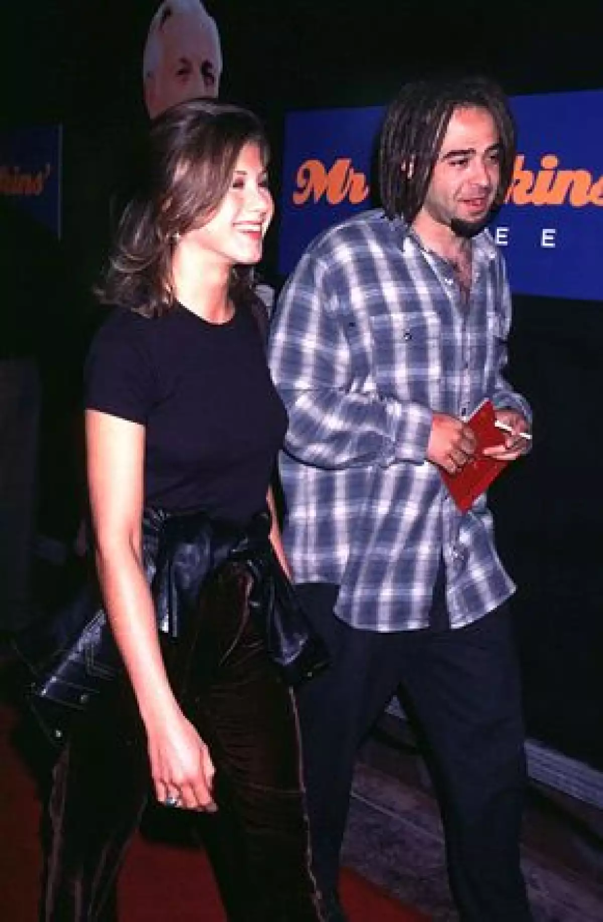 Guapísima, mostrando un cuerpo envidiable, exitosa, enamoradísima y sin descartar una próxima boda con su novio John Meyer, la actriz alcanza las cuatro décadas.