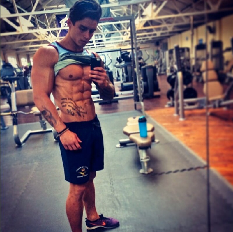 Es entrenador personal y nutriólogo.
