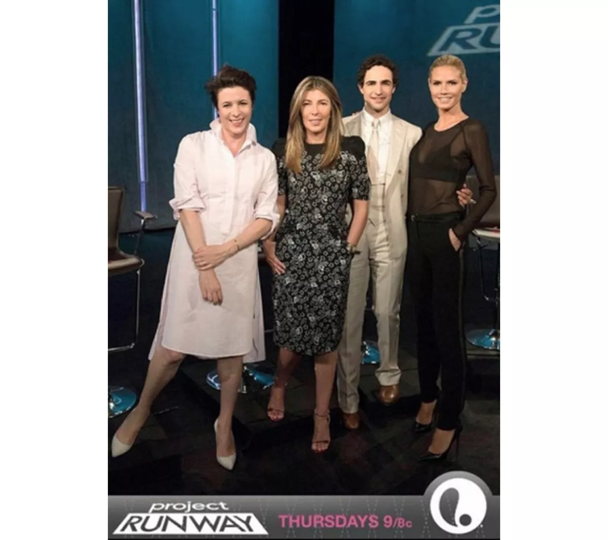 Posen publicó esta imagen en su Instagram del capítulo de esta noche del reality show, junto a la guapa paresentadora y los jueces.