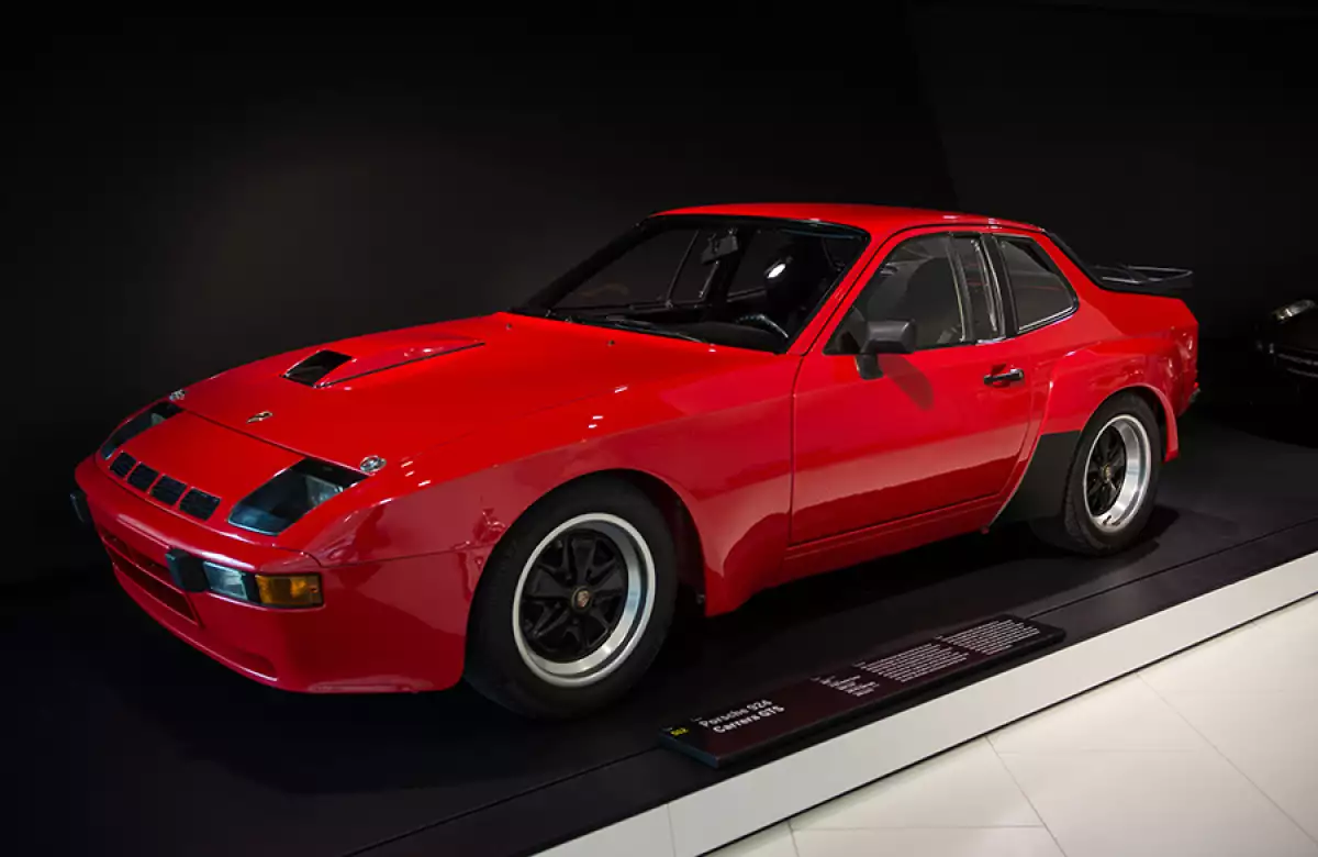 924 Carrera GTS