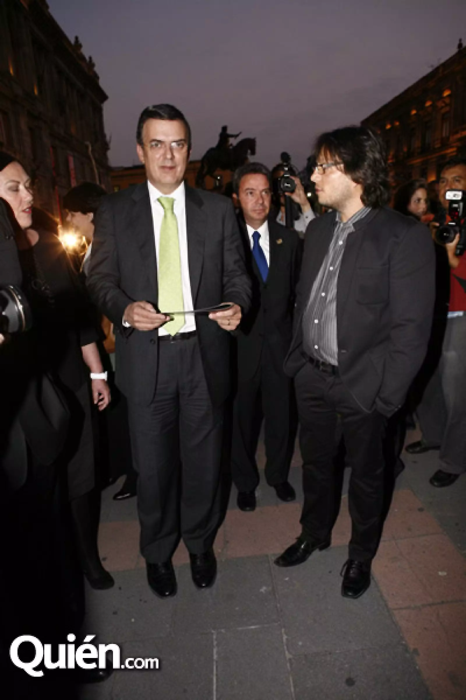 Marcelo Ebrard y Rivelino