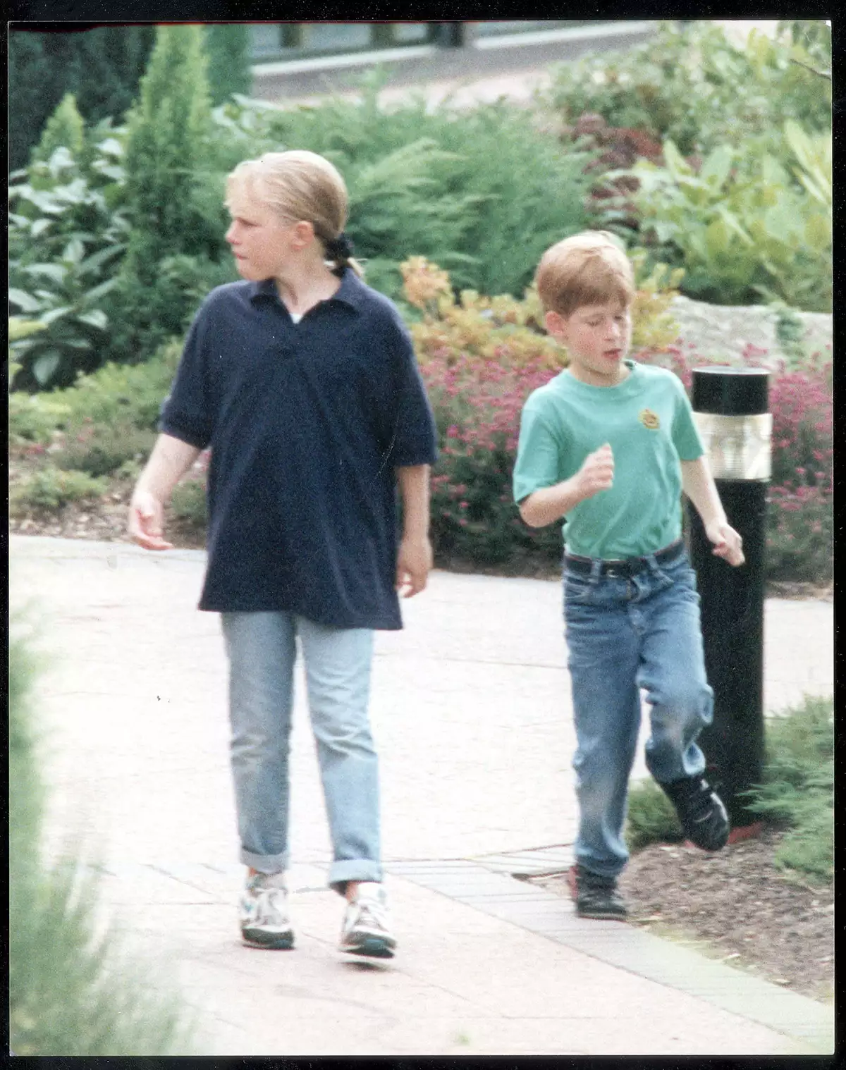 Prince Harry And Zara Phillips ............ August 1991 ..... Prince Harry And Zara Phillips After Swimming At A Balmoral Hotel.