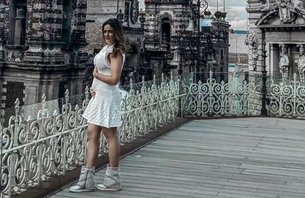 Alessandra Rojo de la Vega embarazada 2.jpg