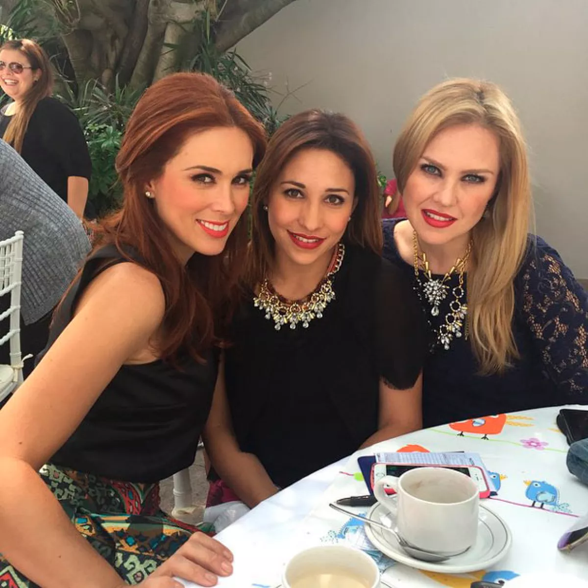Jacky tuvo la oportunidad de reunirse con sus amigas y disfrutar de bellos momentos.