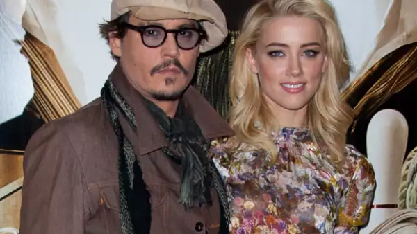 El actor y su compañera de reparto en &#39Los Diarios del Ron&#39 mantenían una relación en el momento en que Johnny decidió romper con su pareja, Vanessa Paradis, tras 14 años de relación.