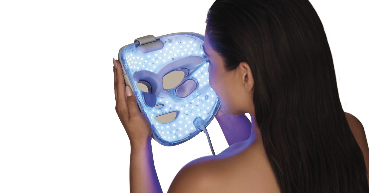 Shark Beauty, NASA teknolojisine sahip bir LED maskesini piyasaya sürdü