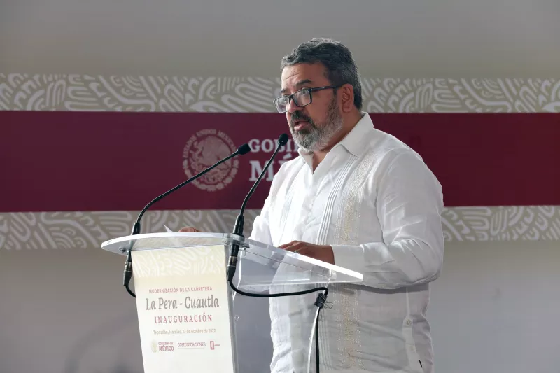 Jorge Nuño Lara, subsecretario de Infraestructura de la SCT, durante la inauguración de las obras de modernización de la carretera La Pera-Cuautla.