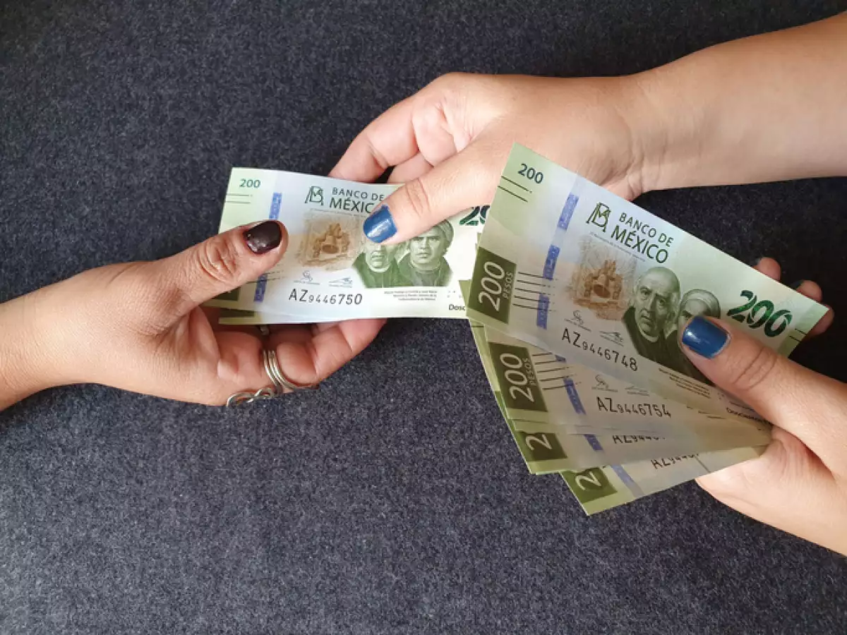 Cómo hacer un contrato de préstamo de dinero a un amigo o familiar