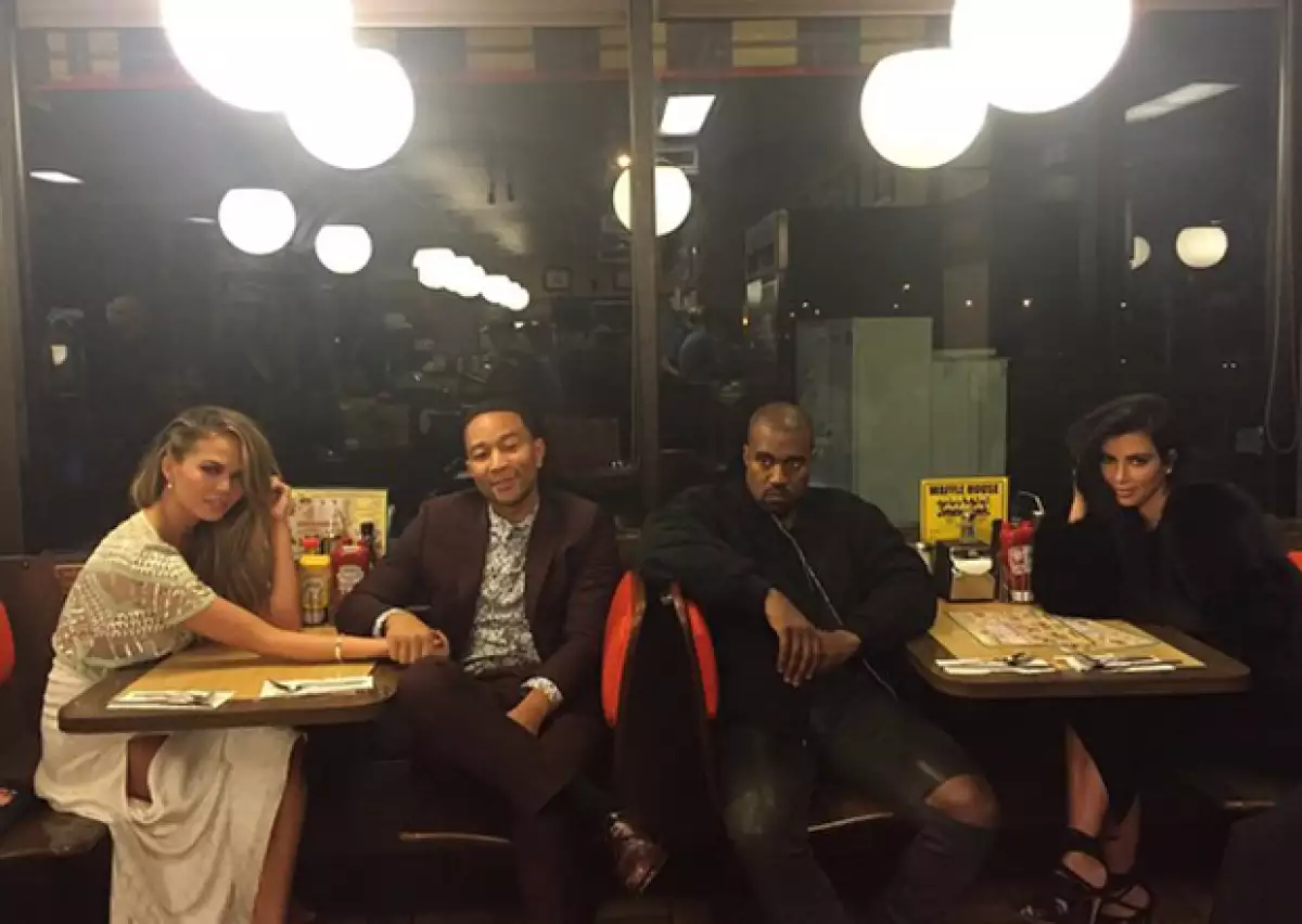 Ni el emocionante partido del domingo pudo cambiarle la expresión de la cara al rapero, quien fue captado por algunos fans con su ya famosa ‘Kanye face’.