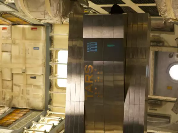 tars interstellar computadora