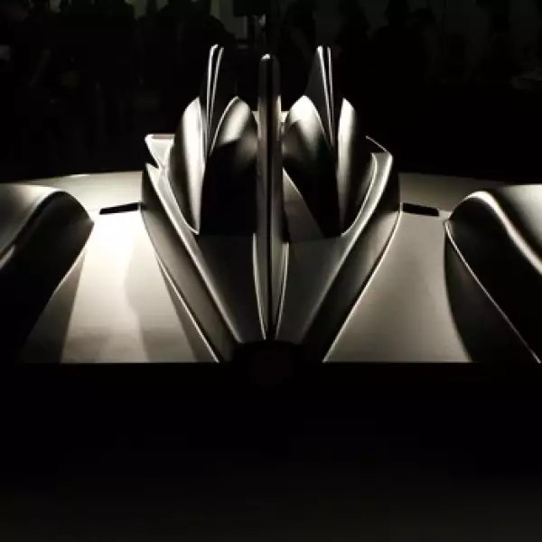 Nissan presenta su auto de carreras Delta Wing
