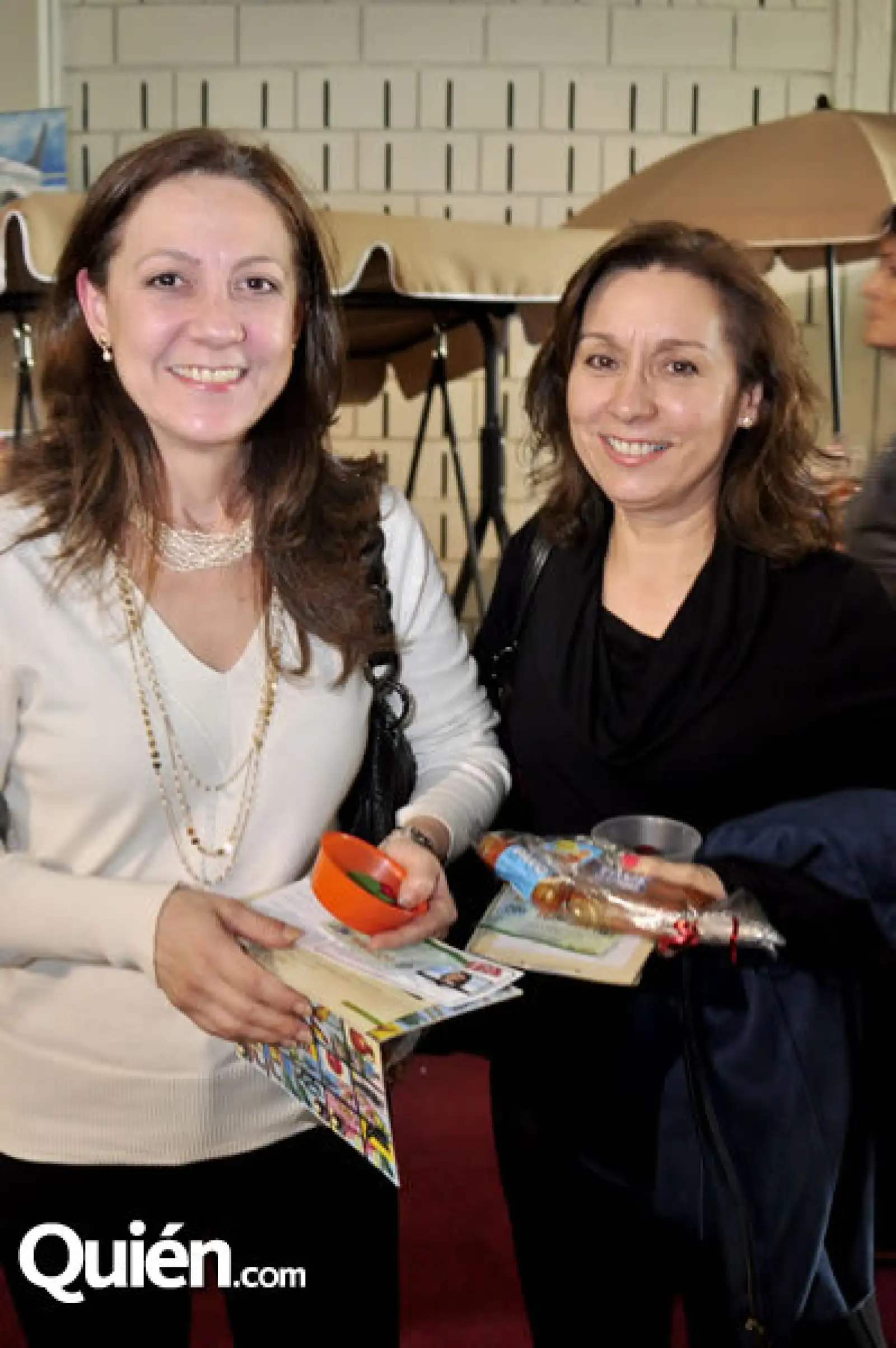 Consuelo Garza de Guerrero y Alejandra Garza Zambrano