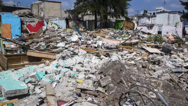 La Jefa de Gobierno, Claudia Sheinbaum Pardo, y Víctor Hugo Romo, alcalde de Miguel Hidalgo, encabezaron la presentación del Proyecto de Vivienda Tacubaya Sur, el cual está siendo construido sobre los terrenos que antes ocupaba la llamada "Ciudad Perdi