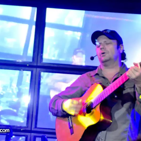 Nicho Honojosa en el Privatt