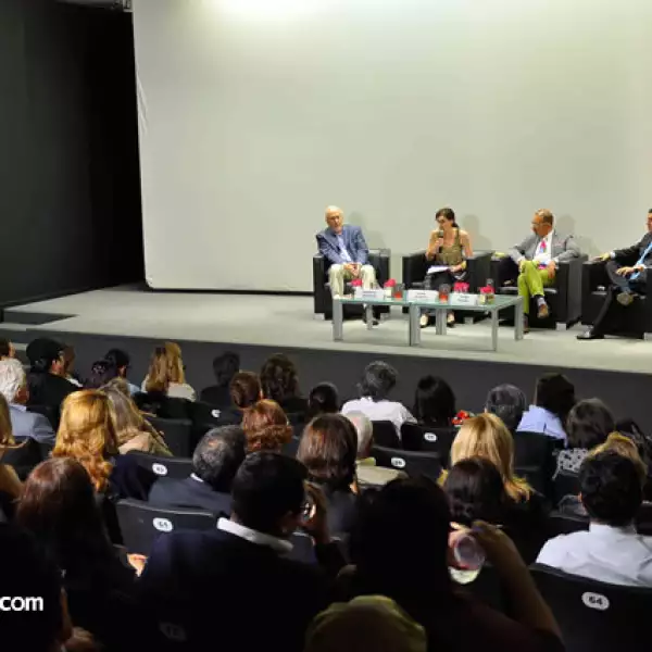 Presentación del libro de Claudia Marcucetti