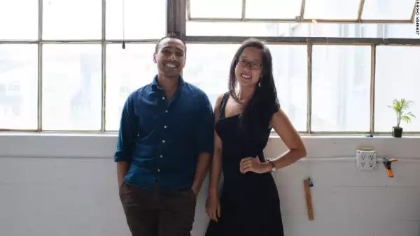 Roman Khan y Jennifer Chong.