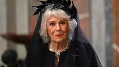 La reina Camila vistió de negro ante el papa León XIV durante la visita oficial a El Vaticano junto al rey Carlos III de Inglaterra