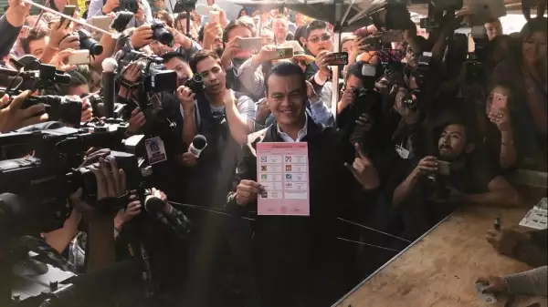 Juan Zepeda llama al voto