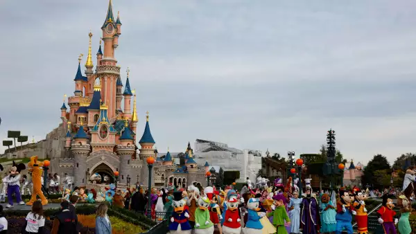 disney-celebra-100-años