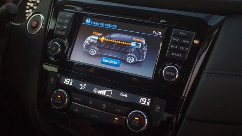 X-Trail Hybrid pantalla