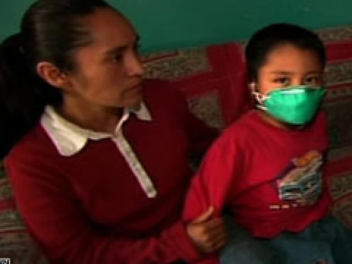 Edgar Hernández recibió tratamiento médico para recuperarse de la influenza. (Foto: Cortesía CNN)