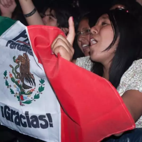 Músicos y aficionados asisten al Corona Capital