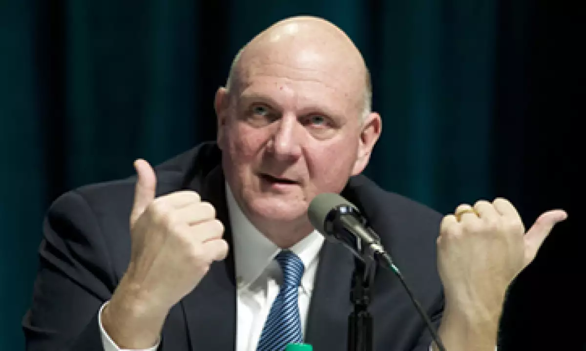 Steve Ballmer ayudó a dirigir el equipo de futbol americano de Harvard durante su estancia en esa universidad. (Foto: AFP)