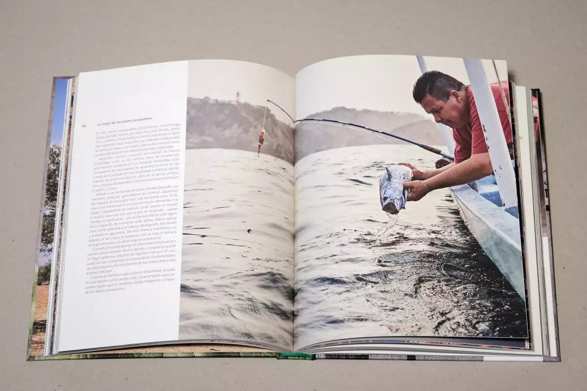 Foto del interior del libro Alejandro Ruiz, Cocina de Oaxaca, de editorial NOVO