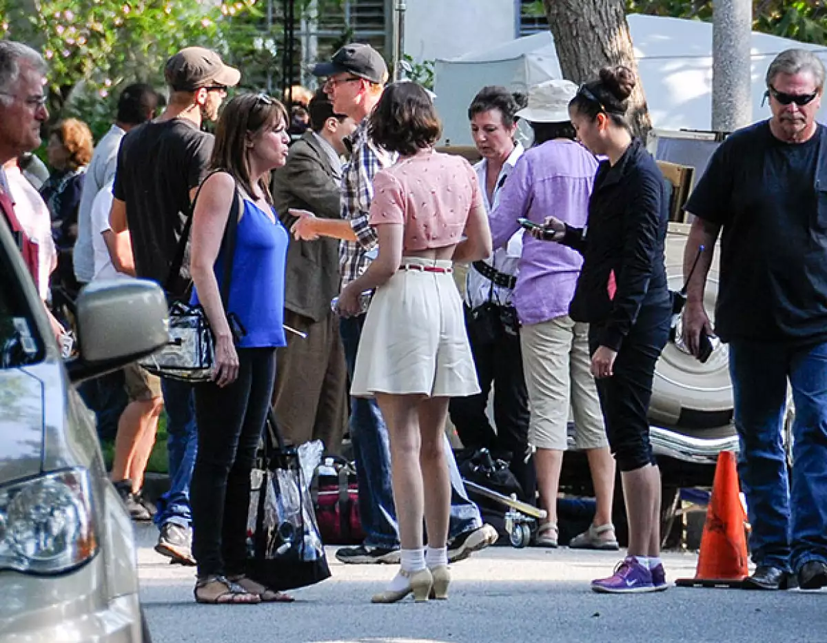 Kristen se veía incluso infantil en su outfit.