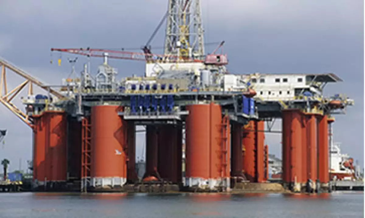 El precio del petróleo se vio afectado luego de que el Congreso de EU aprobó un plan para elevar el límite de la deuda del país. (Foto: Photos to Go)