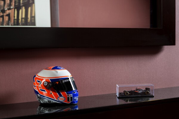 Replicas