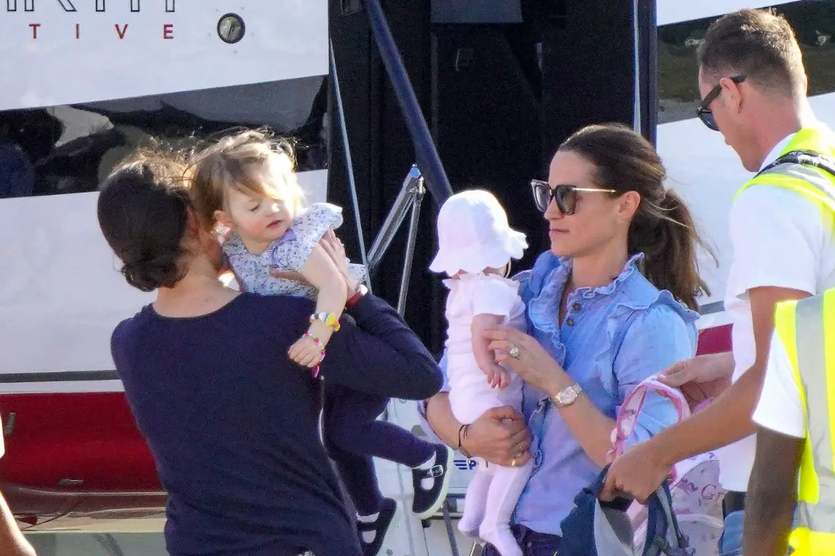 Rose Matthews y Pippa Middleton