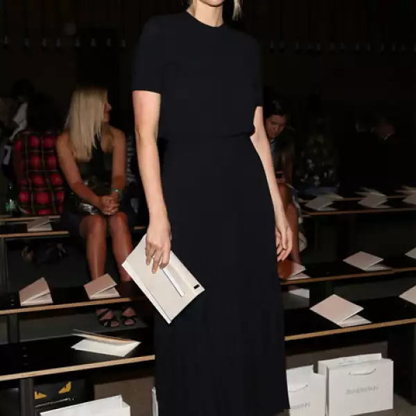 La modelo Gemma Ward asistió al desfile de Zimmermann en Artbeam.