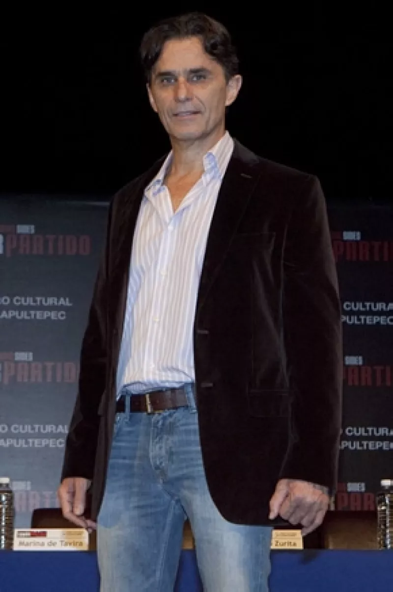 Con 26 años de matrimonio, el actor aseguró que lo único que podría suceder es que él y su esposa se dieran un break de pareja. Destacó que Bach ha sido una gran amiga.