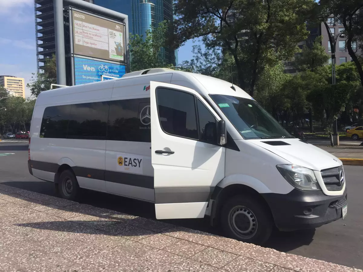 Por ahora el servicio de Easy Taxi tiene dos rutas hacia la zona comercial de Santa Fe. 