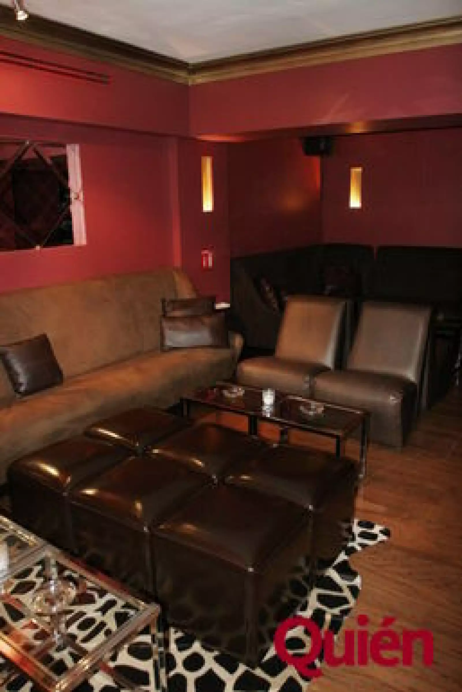 Aspectos. Restaurante Bar Cinq