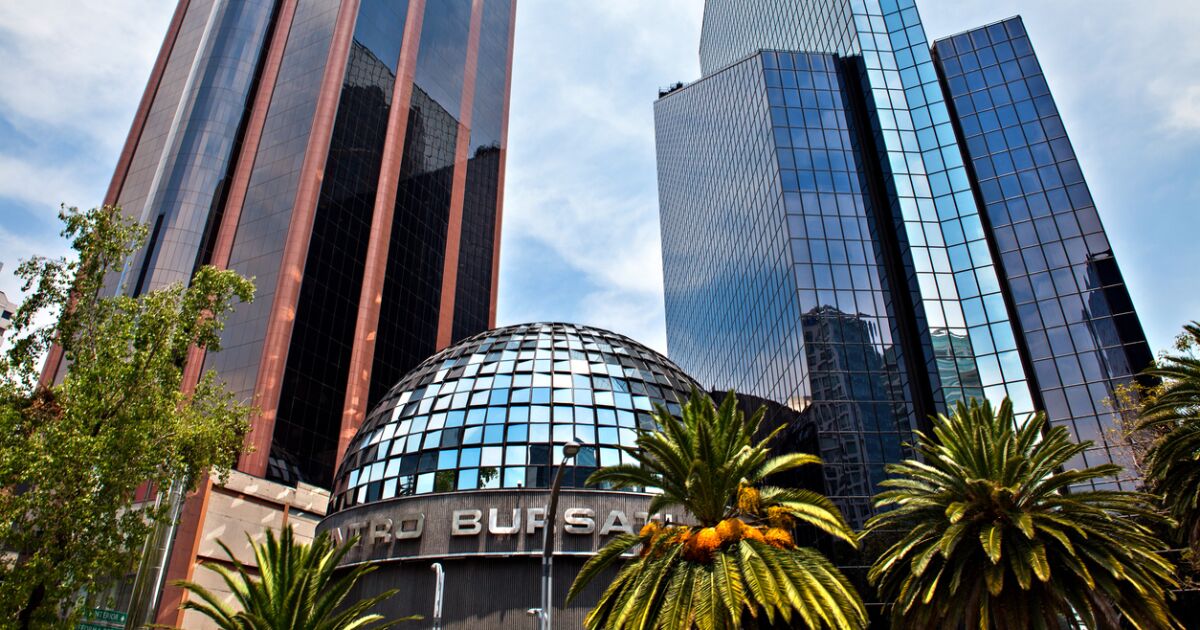 La BMV cierra una semana de pérdidas y Grupo México repunta ligeramente