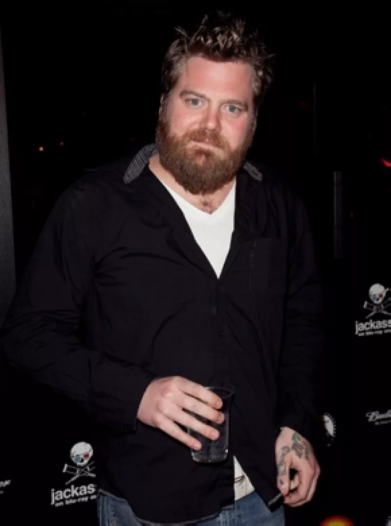 Ryan Dunn, de 34 años de edad, falleció la madrugada de este lunes tras un accidente automovílistico.
