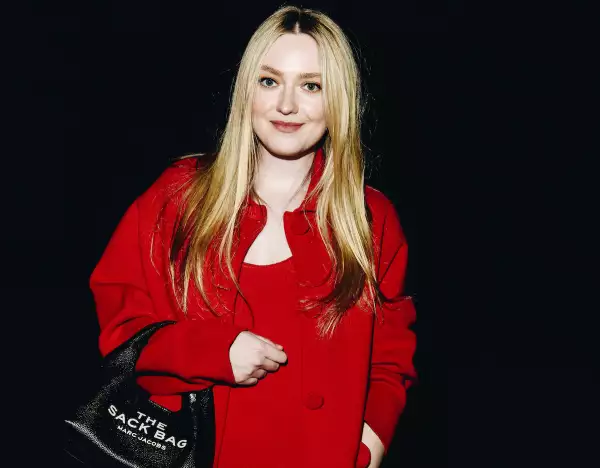 Marc Jacobs RTW Spring 2024 - Front Row