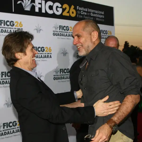 Willem Dafoe y Guillermo Arriaga