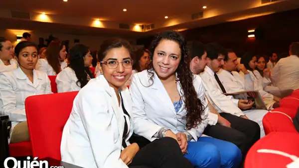 Norma Cortés y Paola Cisneros