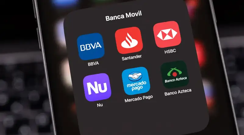 Aplicaciones bancarias en un celular.
