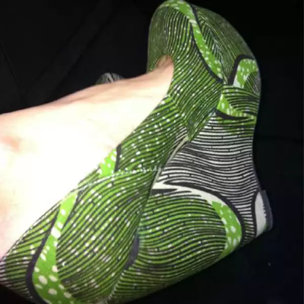 Besos a todos los que creen en la felicidad, en el amor, en las ganas de vivir! Yo, con estos voy por más de eso, puso en su twitter la también actriz.