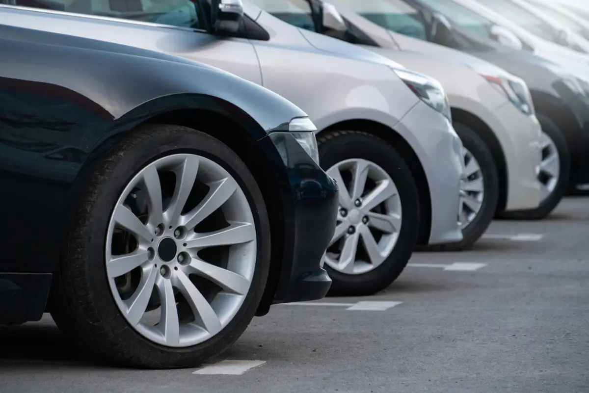 Contrario a la economía, la venta de autos nuevos en México rompe récord y las marcas chinas son las ganadoras